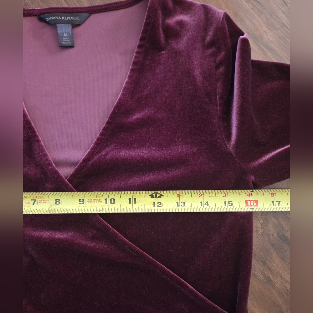Banana Republic Burgundy Velvet Faux Wrap Medium Long Sleeve Bodysuit - Picture 6 of 8